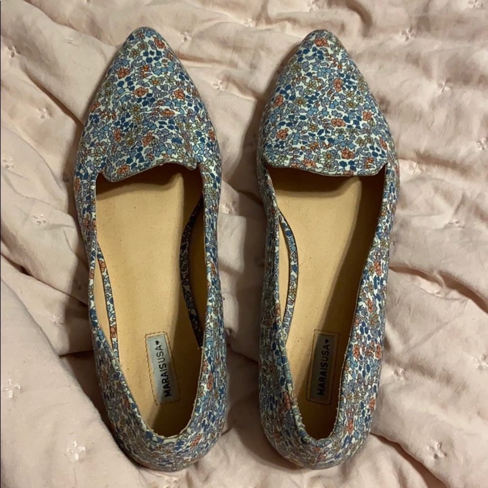 Floral slip on flats